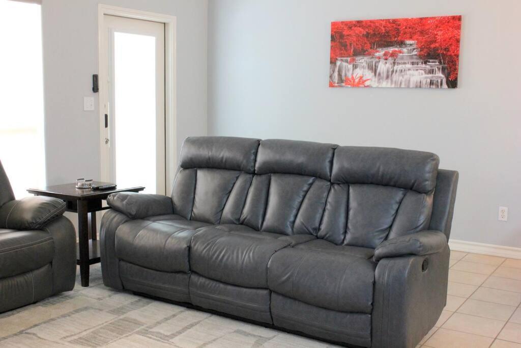 Spacious Home, Short Walk To Beach, Heated Pool! 코퍼스크리스티 외부 사진