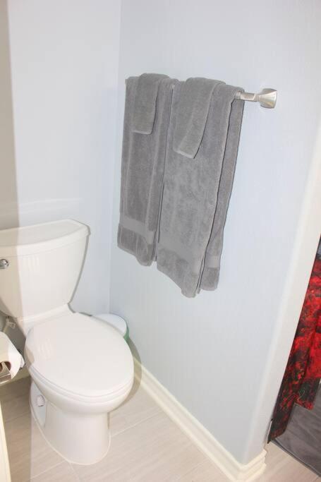 Spacious Home, Short Walk To Beach, Heated Pool! 코퍼스크리스티 외부 사진